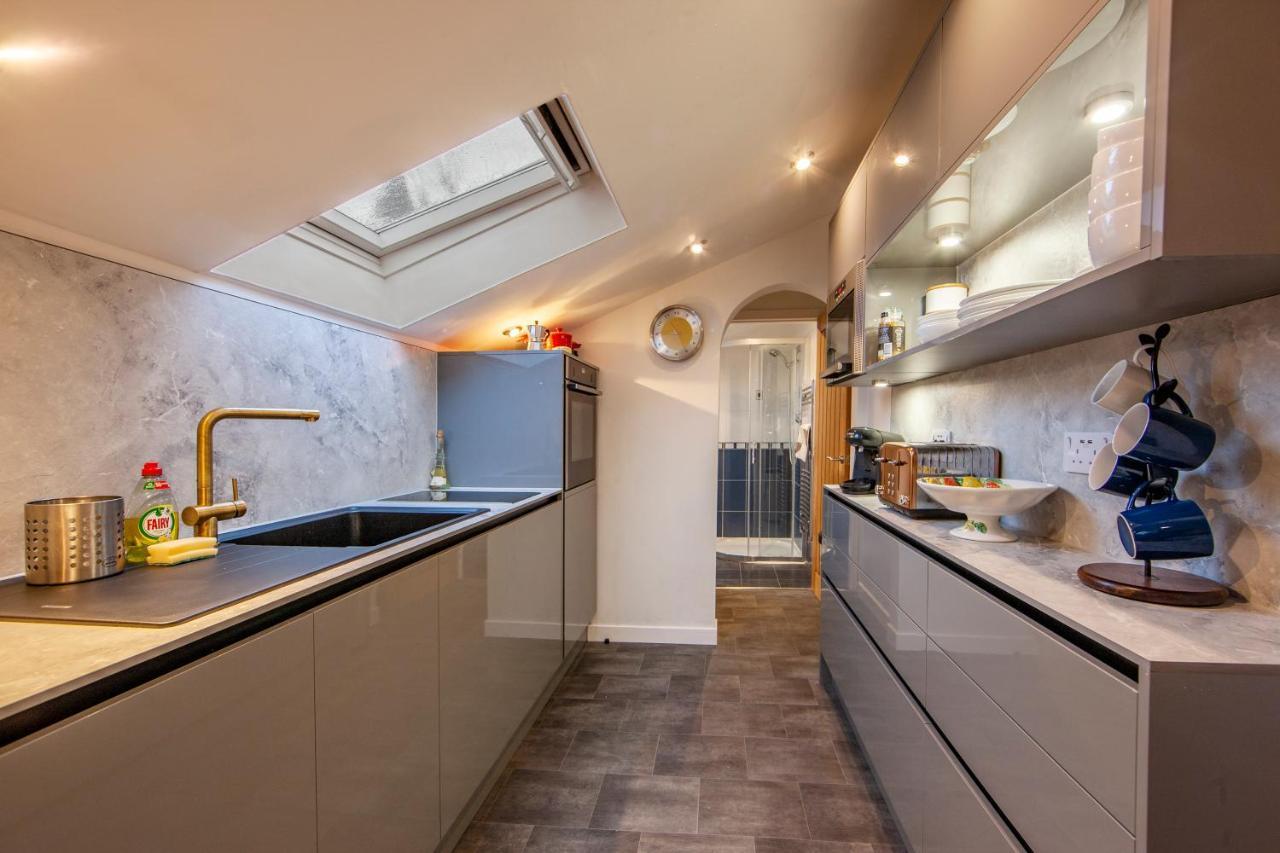 Premium 2Nd Floor 2 Bed Apt Sleeps 4 Adults In Oban Town Extérieur photo